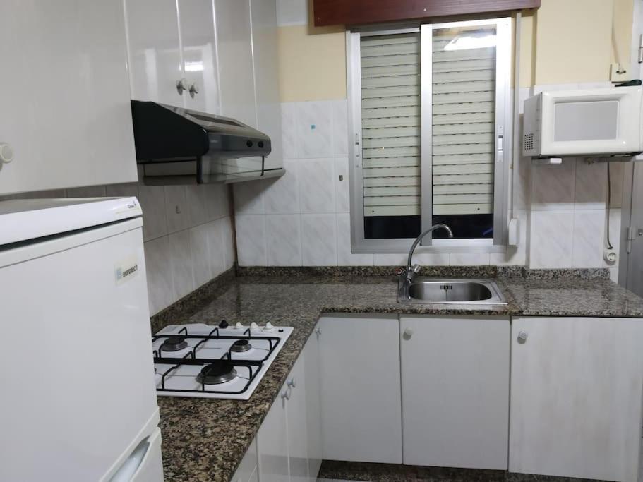 Apartamento Con Terraza Y Vistas Al Mar 布埃乌 外观 照片